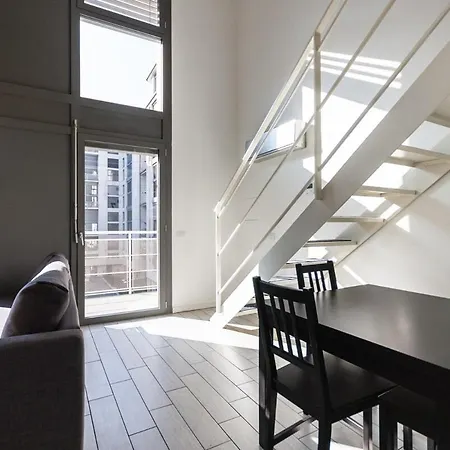 Youhosty - Bruno Maderna 17 Duplex * Milaan