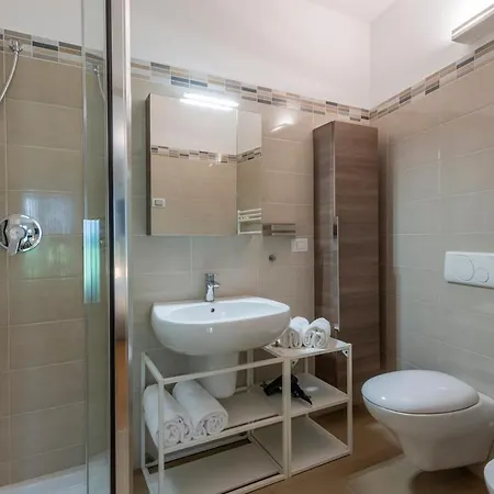 B - Elegant With Terrace & Gym *