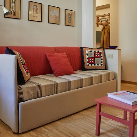 Comodo Bilocale In Porta Romana Appartement *