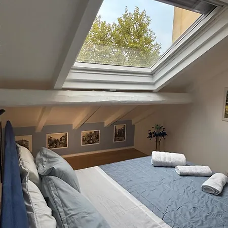 Apartament La Piccola Soffitta Azzurra *