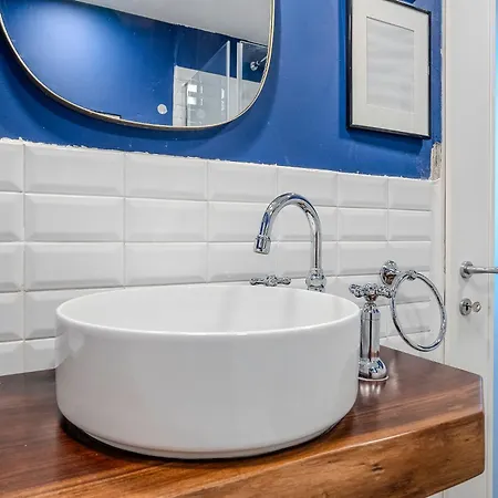 Loft Near Bocconi And The Center شقة