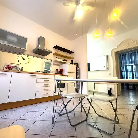 Apartman Conciliazione House