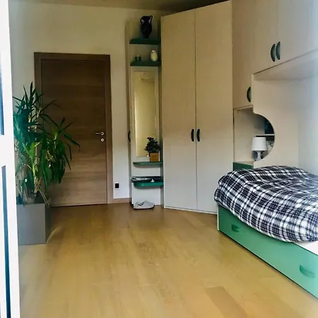 Daire Large Bright - Strategic Location *