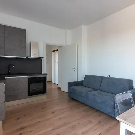Apartment Nest Terrace Next To Frattini Metro Stop Milan