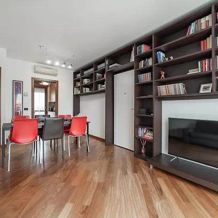 10 Minutes From Bocconi, Elegance And Comfort *