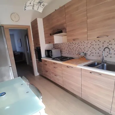 Large Bright - Strategic Location Milano