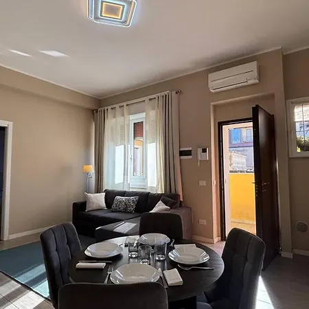 Cozy In Via Canonica 아파트 밀라노