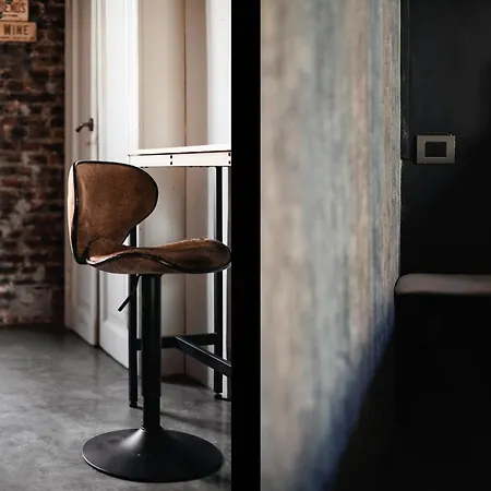 Nyc-style Industrial On Navigli Milano