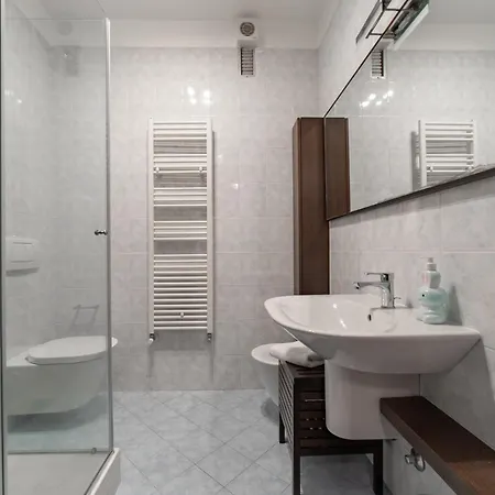 10 Minutes From Bocconi, Elegance And Comfort Apartament Mediolan