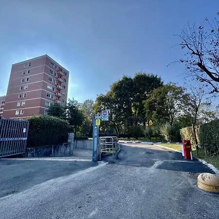 Kibilu - Via De Ruggiero Appartement Milaan