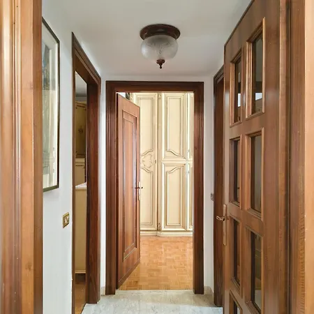 Attico Lux - Penthouse With Garage Next To The Metro *