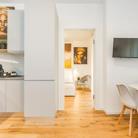 Appartamento Regina24 Luxury - Elegante A Porta Venezia, 5 Min Dalla Metro