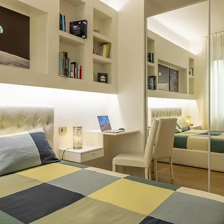 Lägenhet Heritage 400 Mt From Duomo