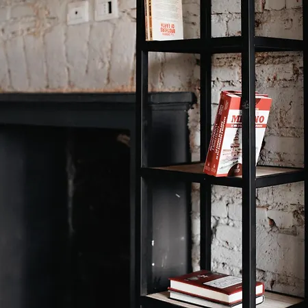 Nyc-style Industrial On Navigli Appartamento