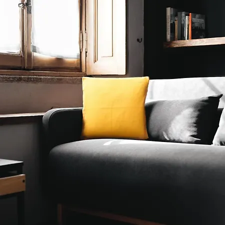Nyc-style Industrial On Navigli Lejlighed *