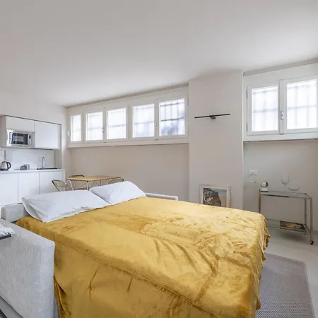 The South, Center, Arco Della Pace *