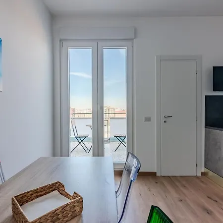 아파트 Nest Terrace Next To Frattini Metro Stop 밀라노