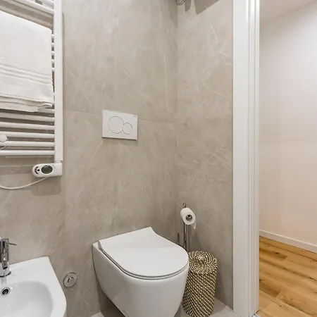 Appartamento Regina24 Luxury - Elegante A Porta Venezia, 5 Min Dalla Metro *