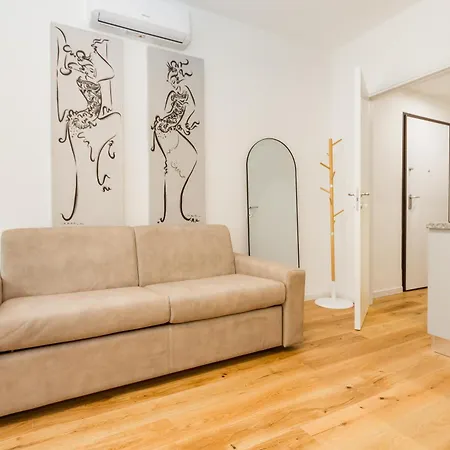 Apartment Regina24 Luxury - Elegante A Porta Venezia, 5 Min Dalla Metro Milan