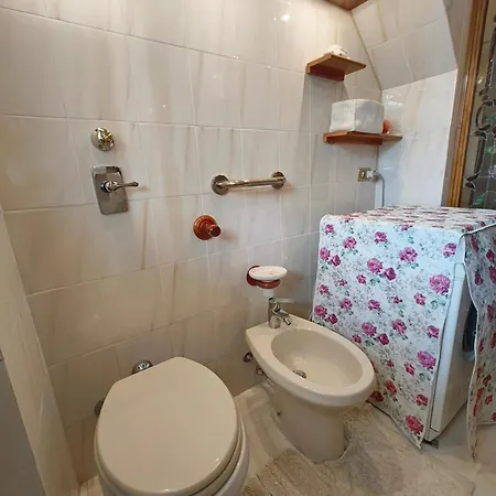 Appartamento Attico Lux - Trilocale Elegante Metropolitana Blu *