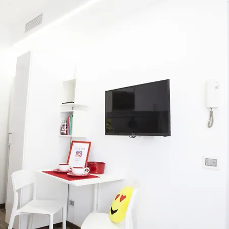 Alessia's Flat - Sarpi 2