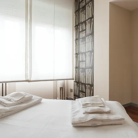 Italianway Easy - Gian Galeazzo 7 Appartement