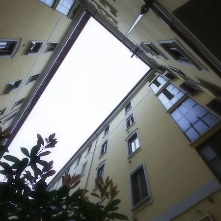 Lägenhet Colorful Porta Romana Milano