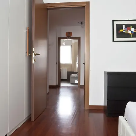 Italianway Comfort - Zanella 10 Милан