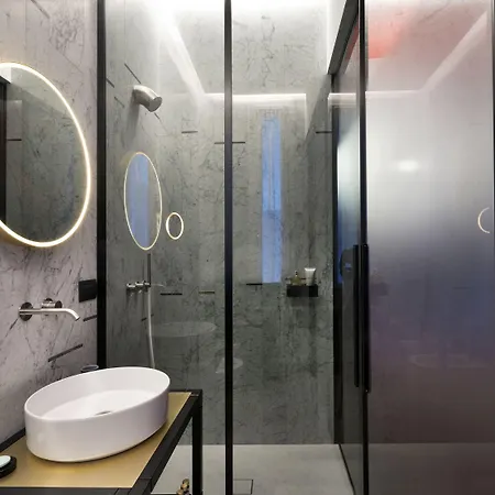 Oda ve Kahvaltı Conti 4*