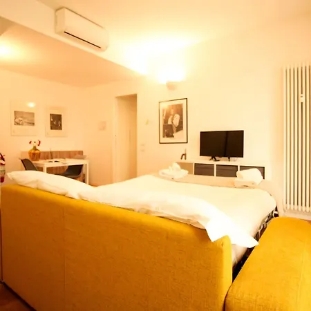 Italianway Easy - Caterina Da Forli 6 * Milán