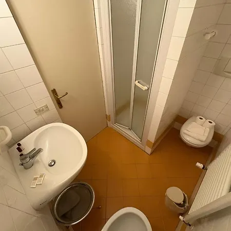 Guesthost - Arco Della Pace Appartement *