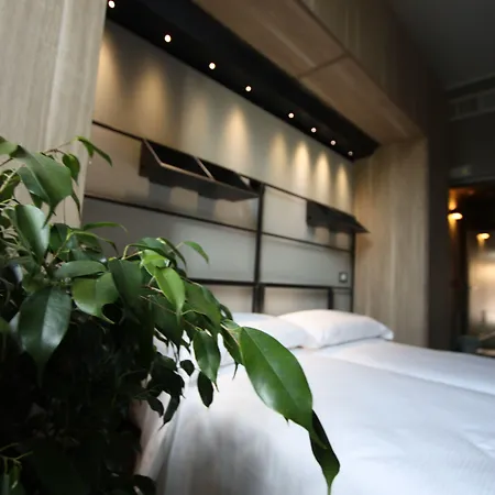 Hotel Versoverde Alzaia Naviglio Grande Milan