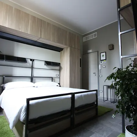 Versoverde Alzaia Naviglio Grande 4*