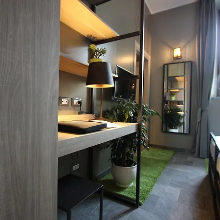 Versoverde Alzaia Naviglio Grande ホテル