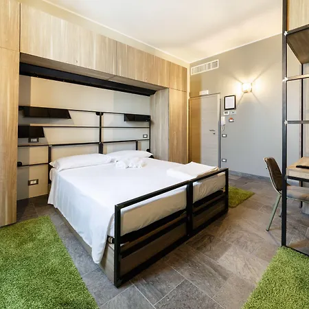 Versoverde Alzaia Naviglio Grande Hotel