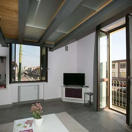 Versoverde Alzaia Naviglio Grande Hotel 4*