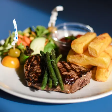 Babila & Bistrot بيت شباب ميلان