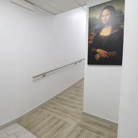 Leonardo Da Vinci Szálloda *