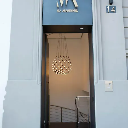 Gatto Bianco Mia Otel