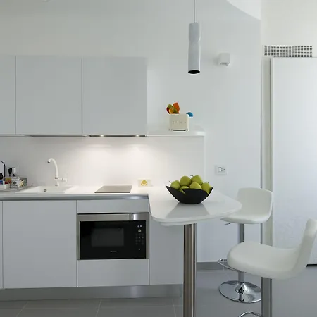 Otel Gatto Bianco Mia