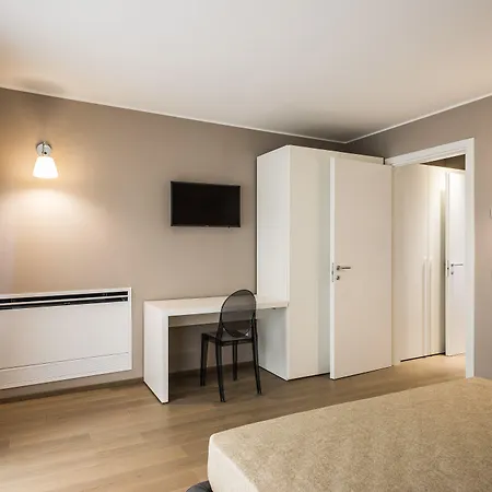 Myplace Corso 11 * Milano