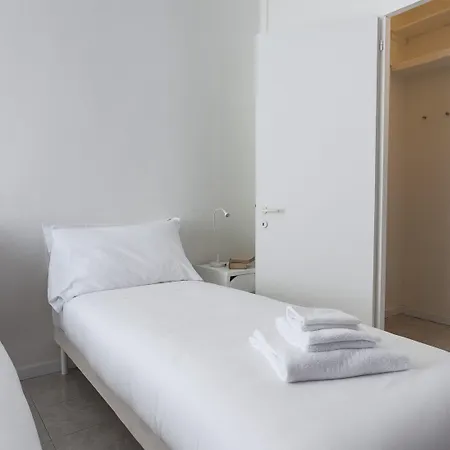 Italianway Easy - Argonne 39 Daire