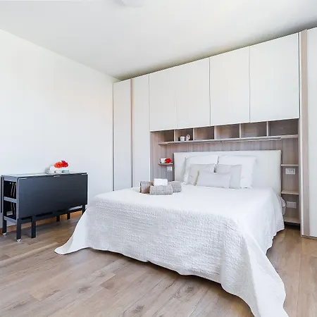 Alessia's Flat - Sarpi 2 Daire Milano