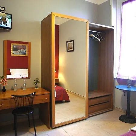 Emmy Hotel Milán