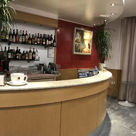 Parma Hotel 2*