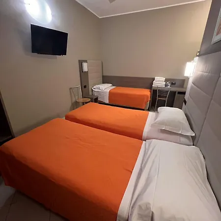 Parma Hotel 2*