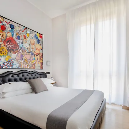 アイエロ ルームズ 3* ミラノ