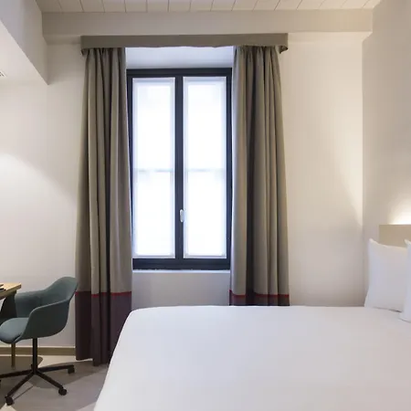 سافونا 18 سويتس 4*