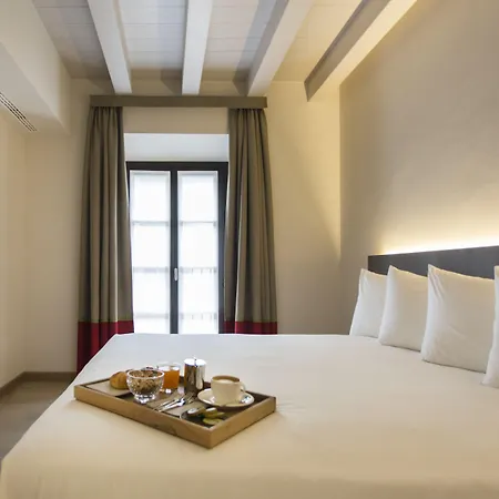 سافونا 18 سويتس 4* ميلان