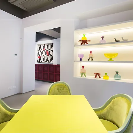 Savona 18 4* Mailand